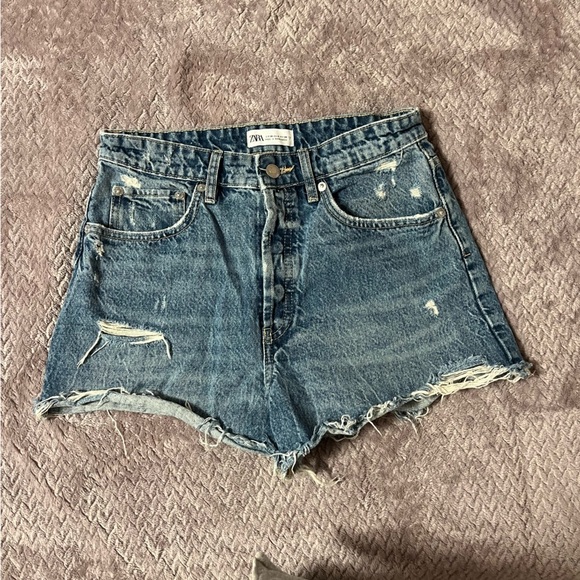 Zara Dark Wash High Waisted Shorts - Picture 1 of 2